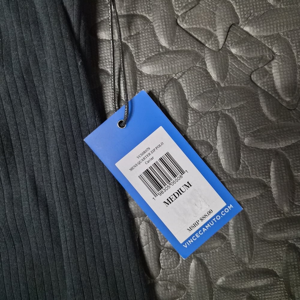 Vince Camuto Men’s Ribbed Quarter-Zip Polo – Black (Size M, NWT) - Picture 2 of 4